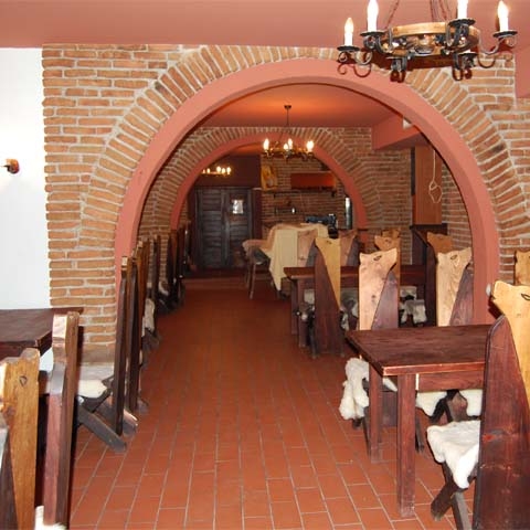 Imagini Restaurant Taverna Lupilor