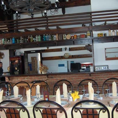 Restaurant Taverna Lupilor foto 2