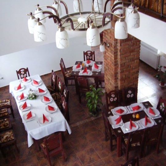 Imagini Restaurant Hanul Cu Noroc