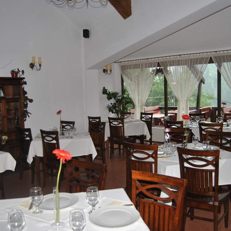 Imagini Restaurant Popasul Domnesc