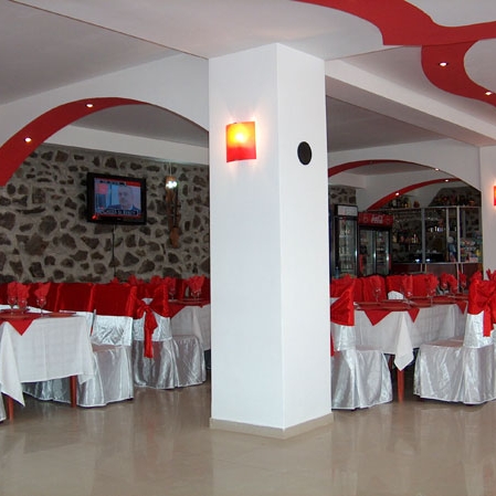 Imagini Restaurant In Poiana