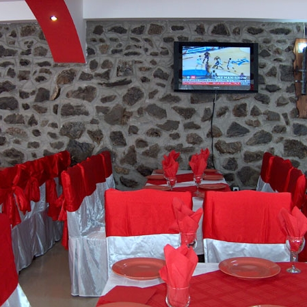 Imagini Restaurant In Poiana