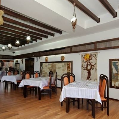Restaurant Laguna Albastra foto 2