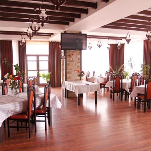 Imagini Restaurant Laguna Albastra