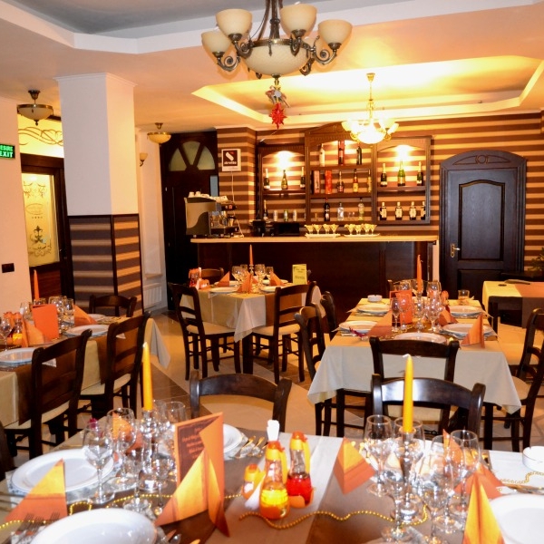 Imagini Restaurant Porto Franco Residence
