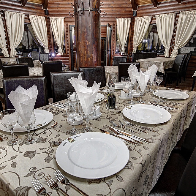 Imagini Restaurant Fortul Doftanei