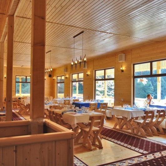 Imagini Restaurant Valea Cetății