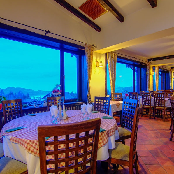 Imagini Restaurant Cheile Gradistei - Resort Fundata