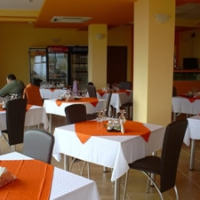 Imagini Restaurant Cyprinius