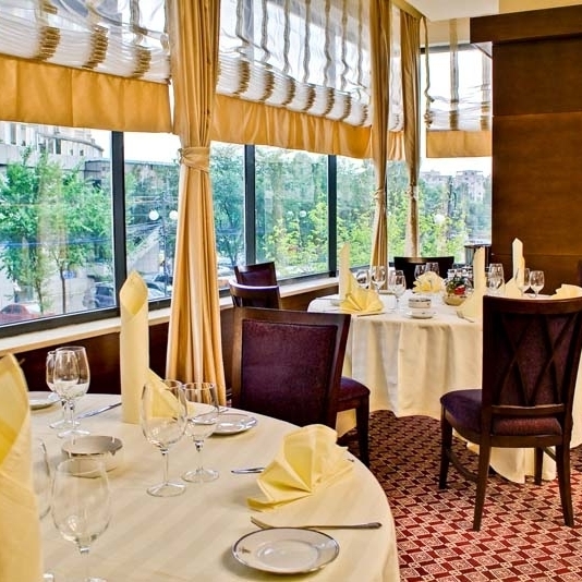 Imagini Restaurant Royal