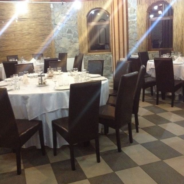 Imagini Restaurant Domeniul Regilor
