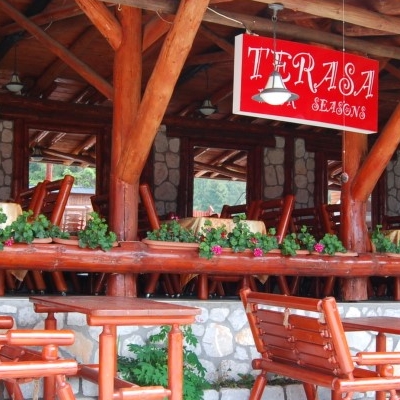 Restaurant Four Seasons