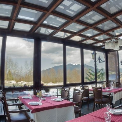 Restaurant Libanez Predeal Comfort Suites
