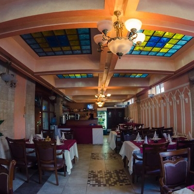 Restaurant Libanez Predeal Comfort Suites