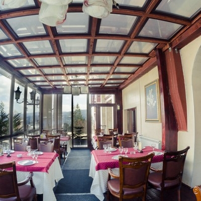 Restaurant Libanez Predeal Comfort Suites foto 1