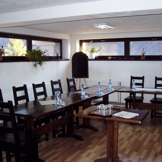 Imagini Restaurant Taverna Pietrei Craiului