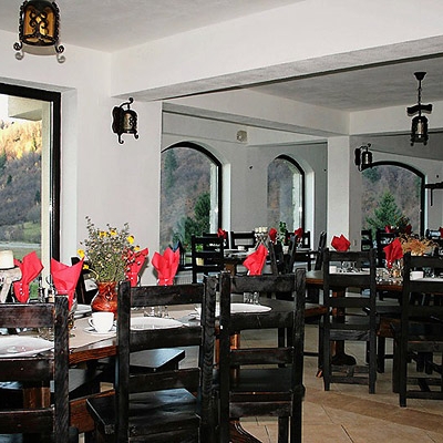 Restaurant Taverna Pietrei Craiului foto 0