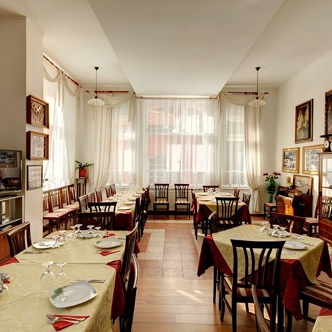 Imagini Restaurant Club Castel