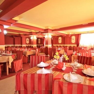 Imagini Restaurant Trandafirul Galben
