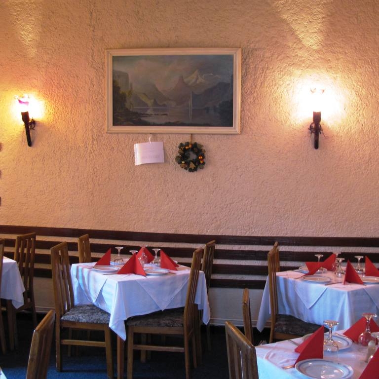 Imagini Restaurant Codrii Cosminului