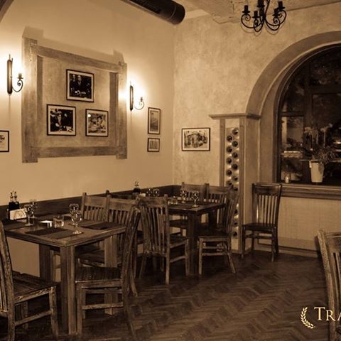 Imagini Restaurant Italian Trattoria by Garden Pub