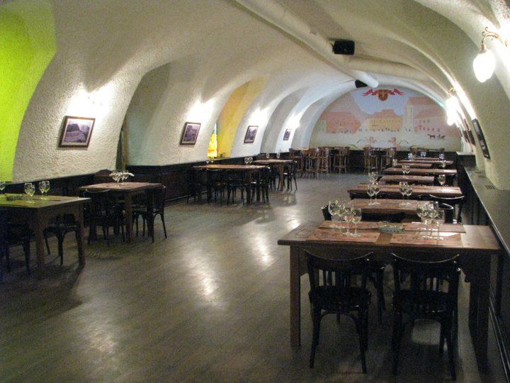 Imagini Restaurant Cerbul Carpatin