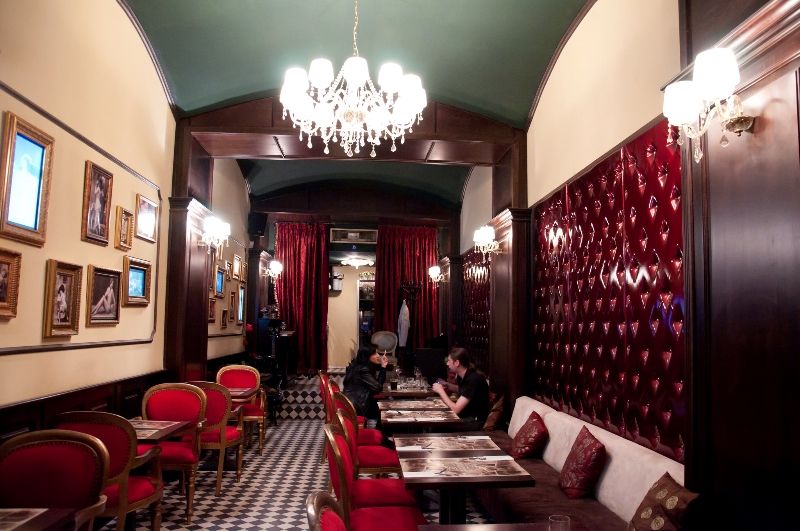 Imagini Restaurant Bordellos