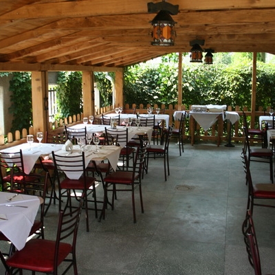 Restaurant La Cocosu Rosu foto 1