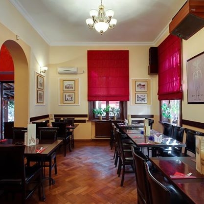 Imagini Restaurant Casa cu Tei