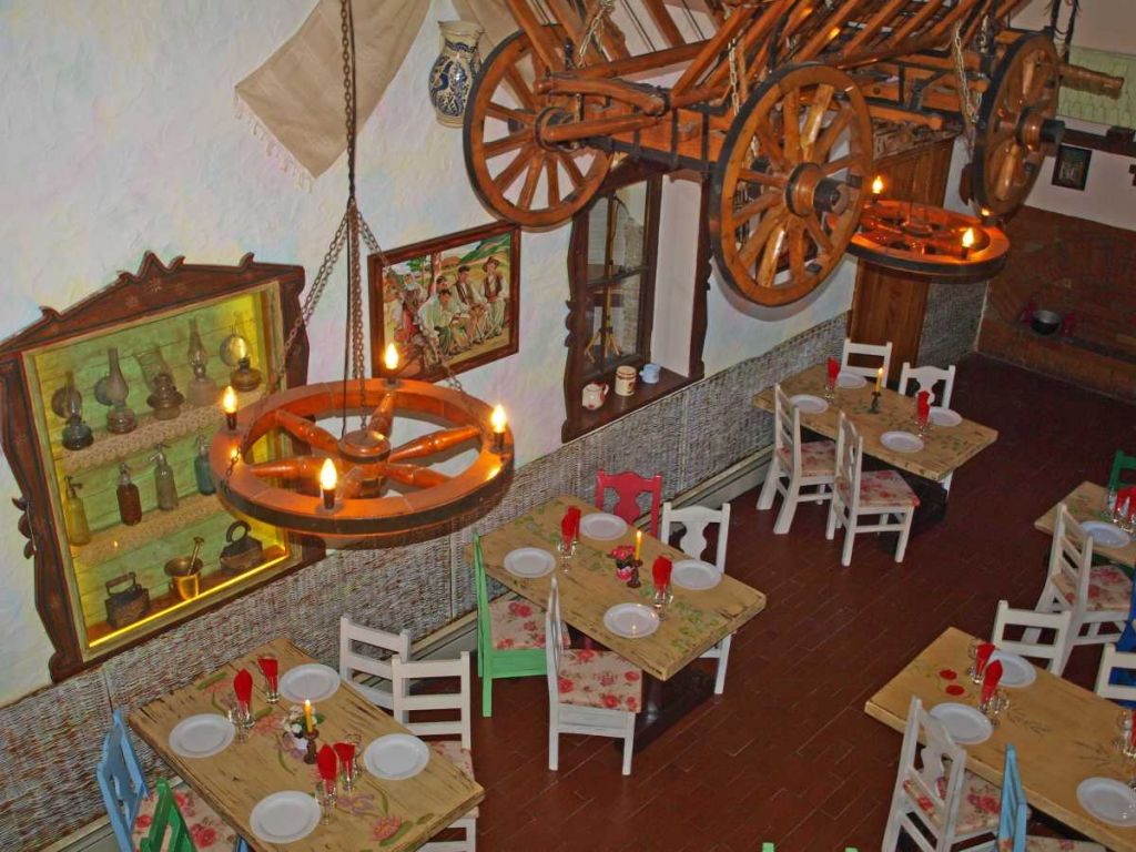 Imagini Restaurant Traditional Romanesc Casa Romaneasca