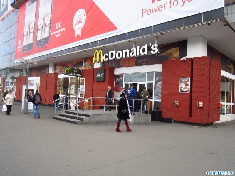 Imagini Fast-Food McDonalds (Mihai Viteazu)