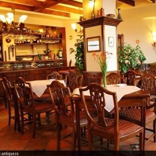 Imagini Restaurant Antique