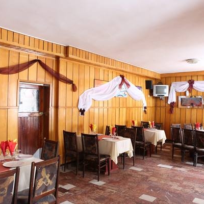 Restaurant Hanul Cotul Donului foto 2