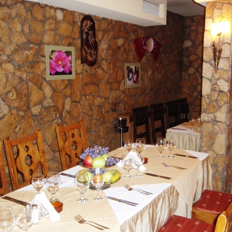 Imagini Restaurant Casa Vanatoreasca