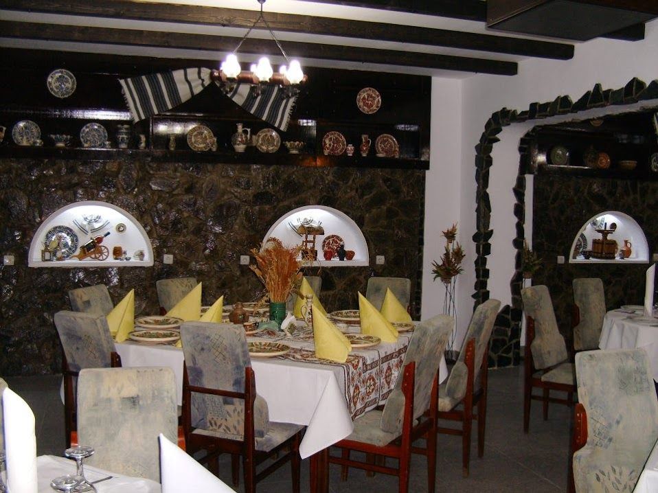 Imagini Restaurant Crama Domnească