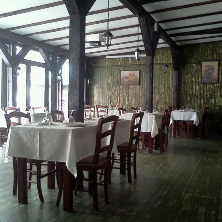 Imagini Restaurant Cocosul Negru