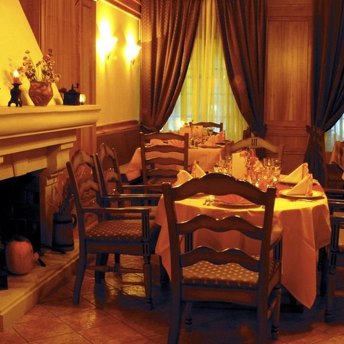 Imagini Restaurant Casa De Bucovina