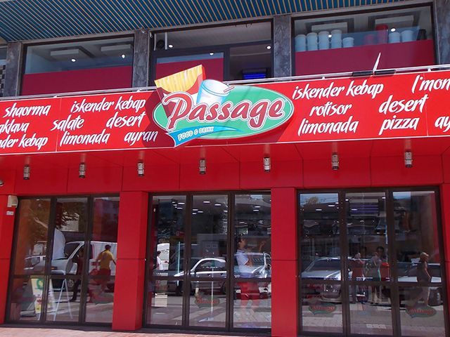 Imagini Fast-Food Passage