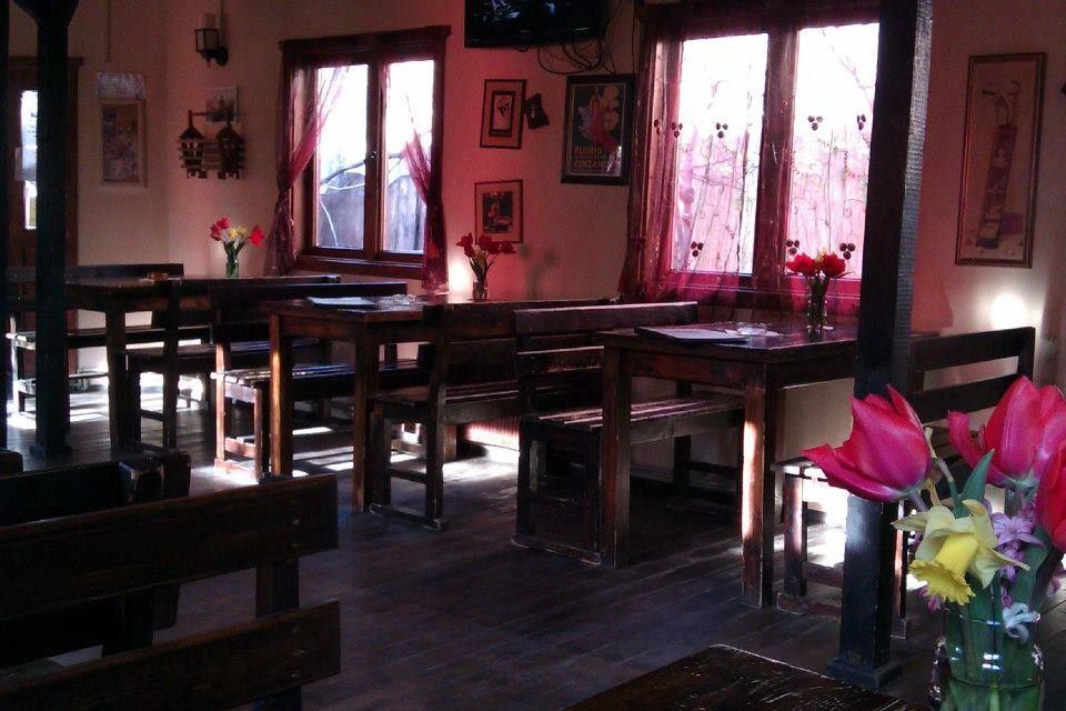 Imagini Restaurant La Plugaru