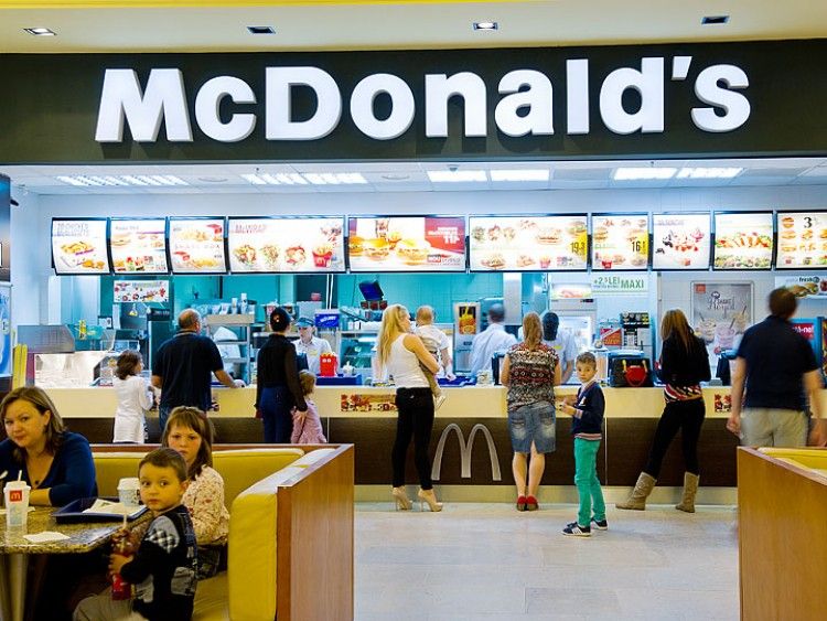Imagini Fast-Food McDonalds Suceava Mall