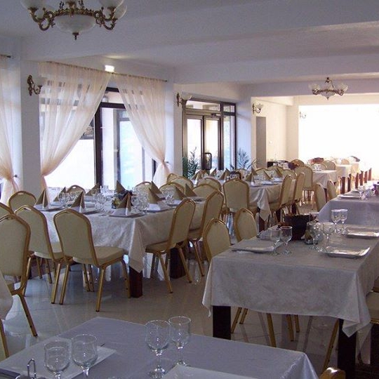 Imagini Restaurant Valea Sipotului