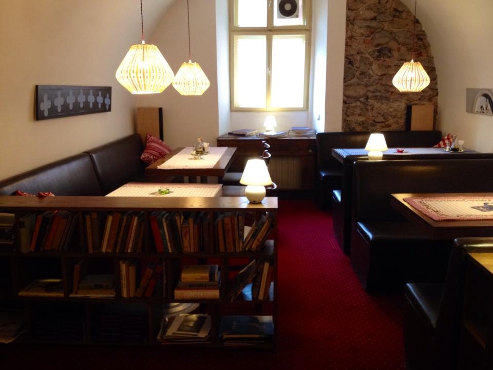 Imagini Bistro Atrium Classic Cafe