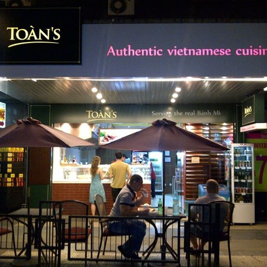 Imagini Restaurant Toàns