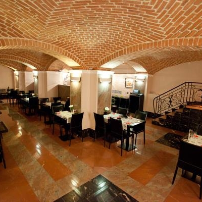 Imagini Restaurant Balkan Bistro
