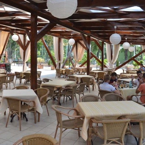 Imagini Restaurant Parc Tecuci