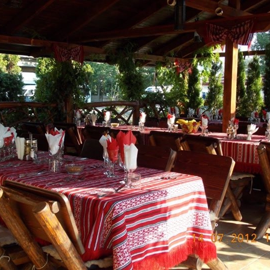 Imagini Restaurant Coliba Romaneasca