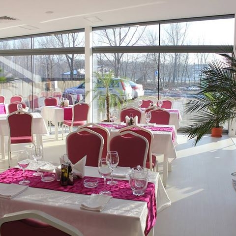 Imagini Restaurant Luxury Events Garden