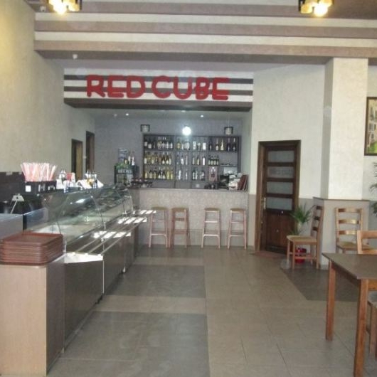 Imagini Restaurant Redcube