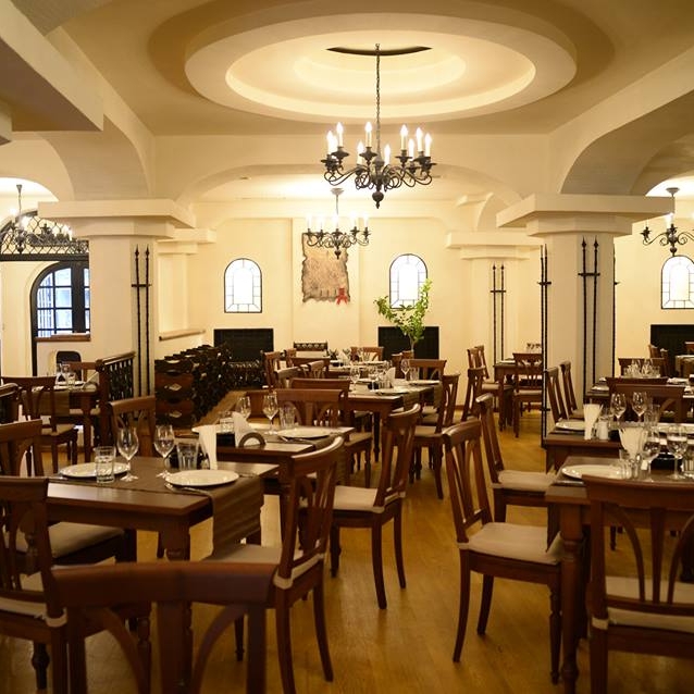 Imagini Restaurant Crama Domneasca