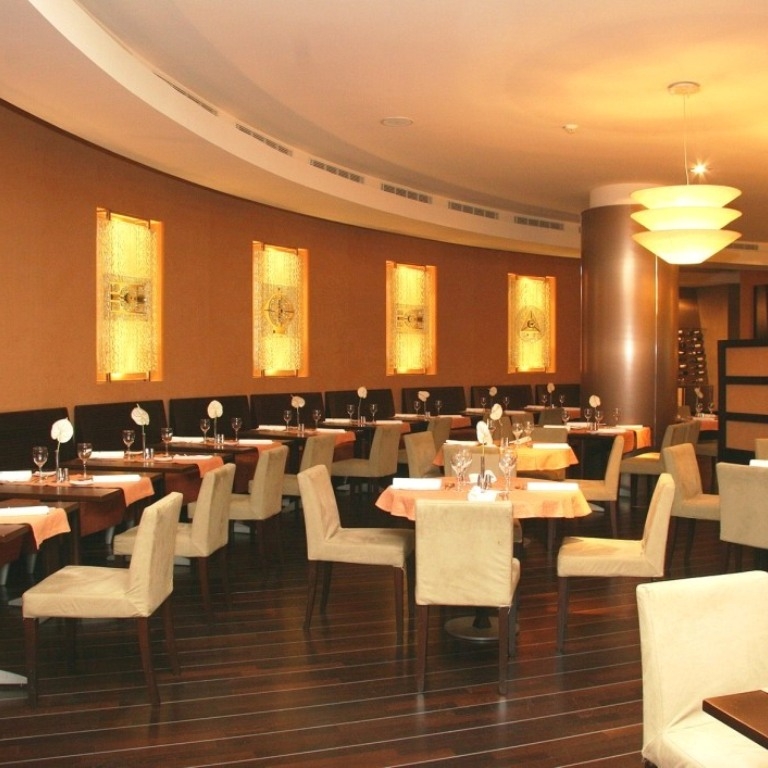 Imagini Restaurant Avalon
